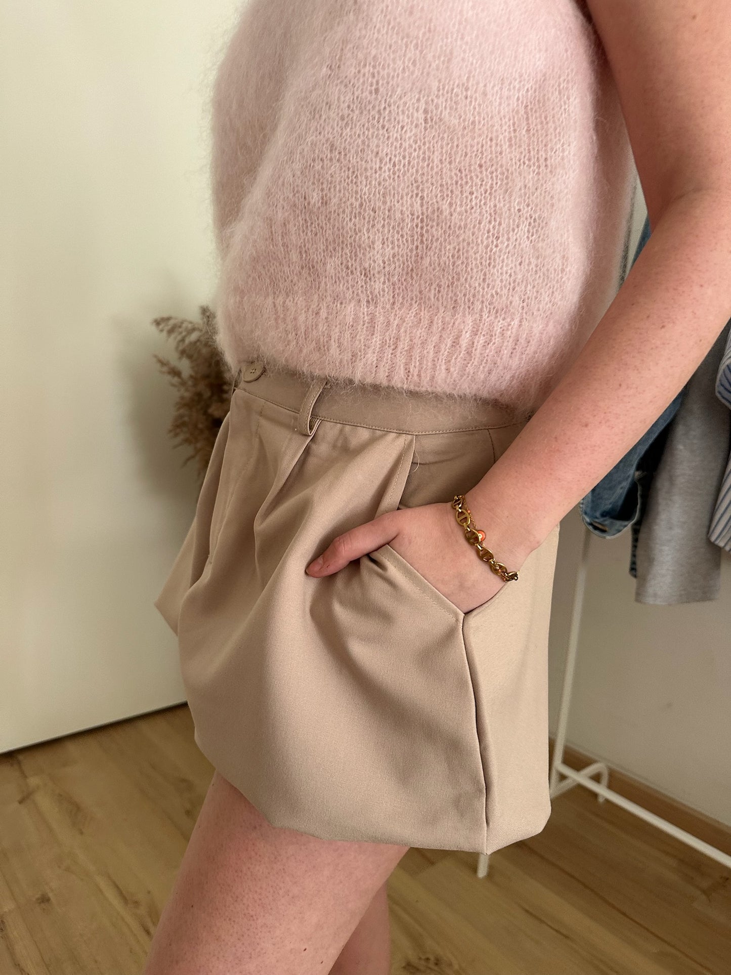 Short court Léandre effet boule beige