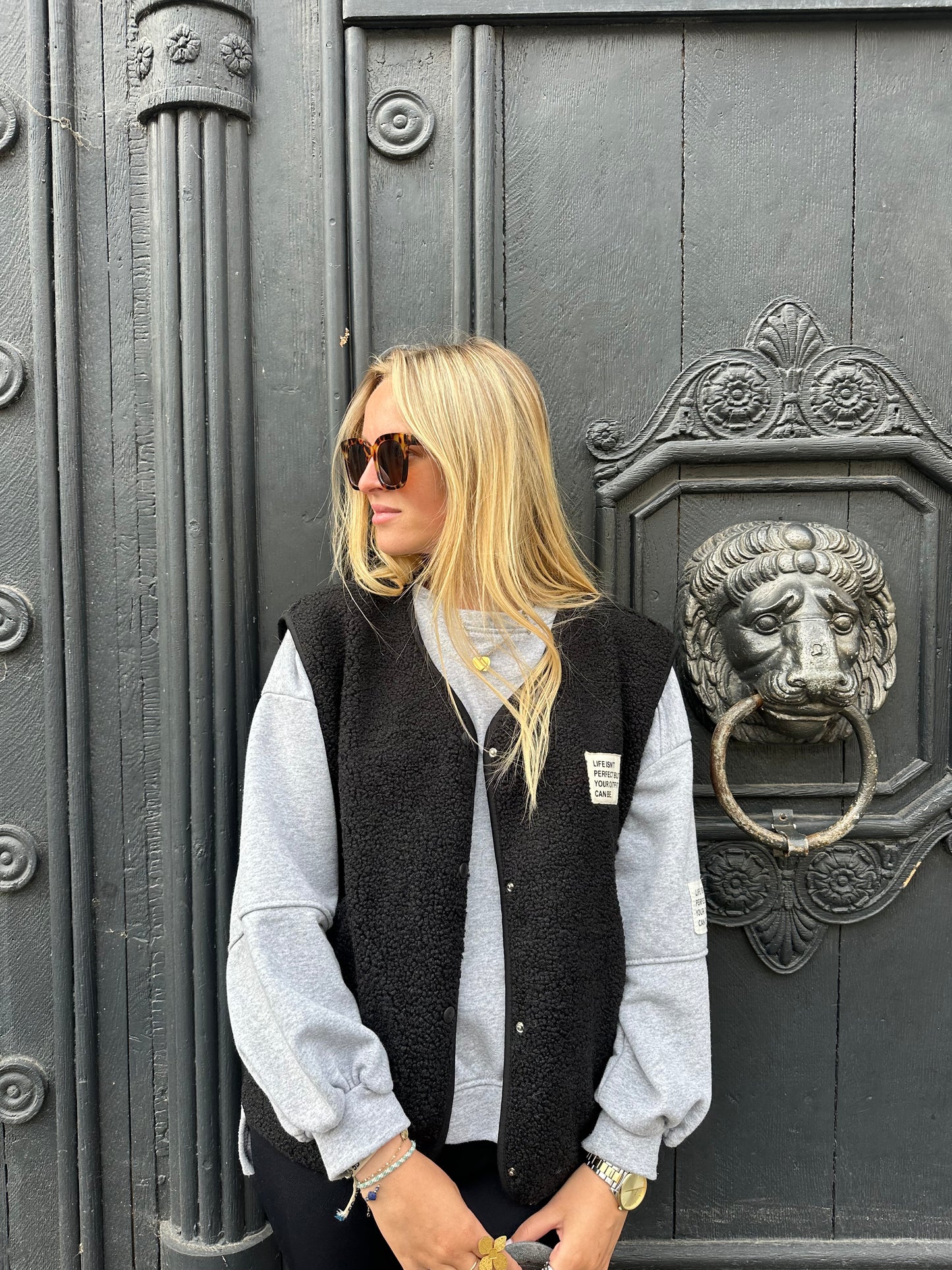 Gilet Gaby moumoute sans manches noir