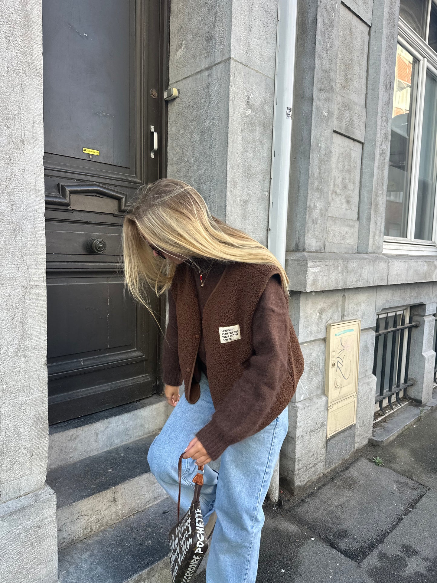 Gilet Gaby moumoute sans manches chocolat