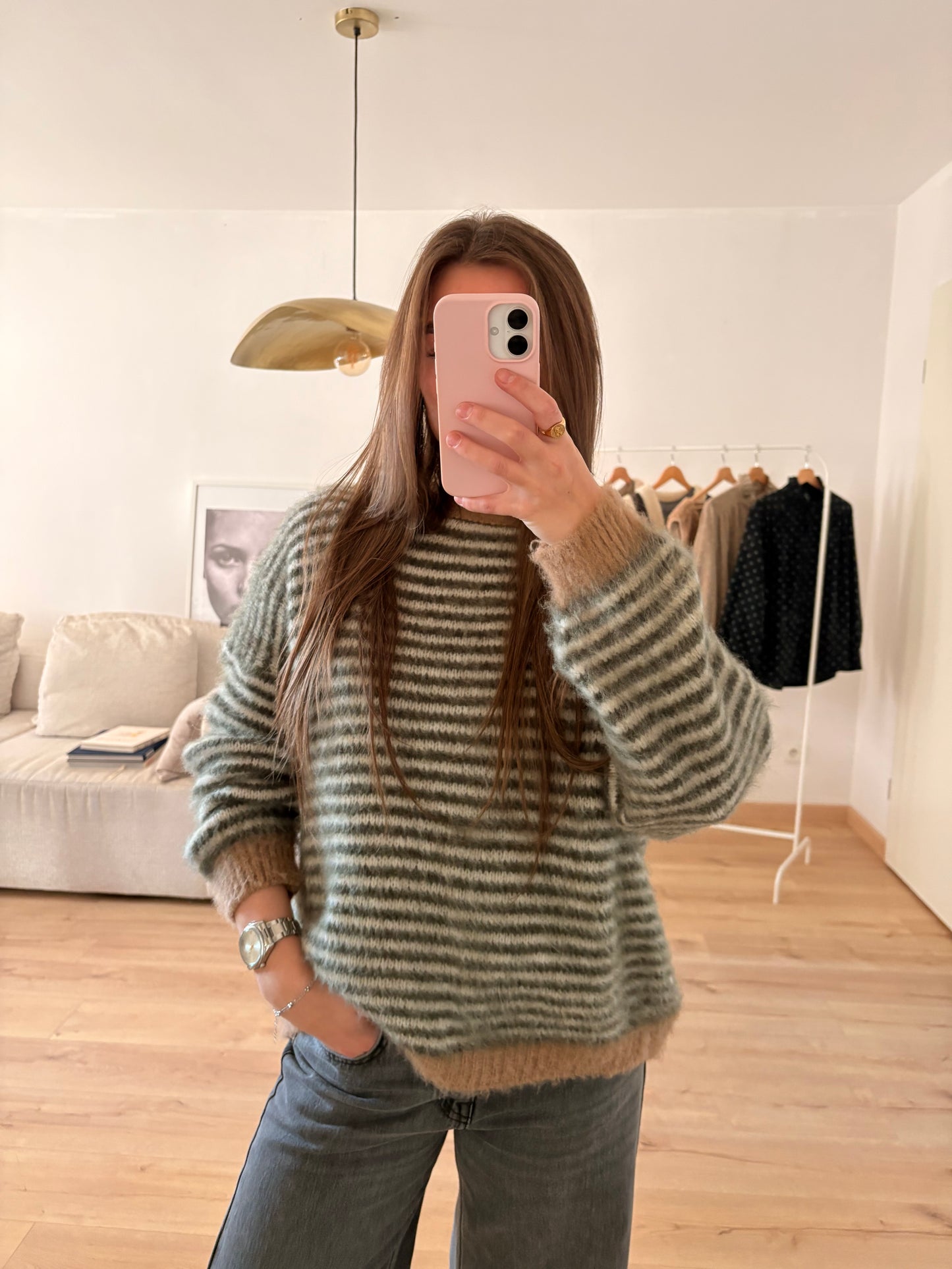 pull Harry à rayures kaki au col beige