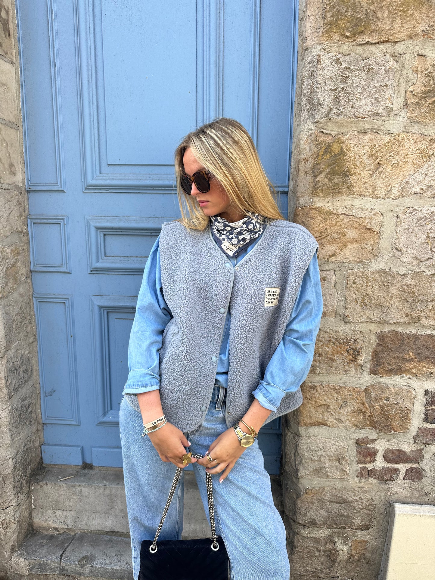 Gilet Gaby moumoute sans manches bleu clair