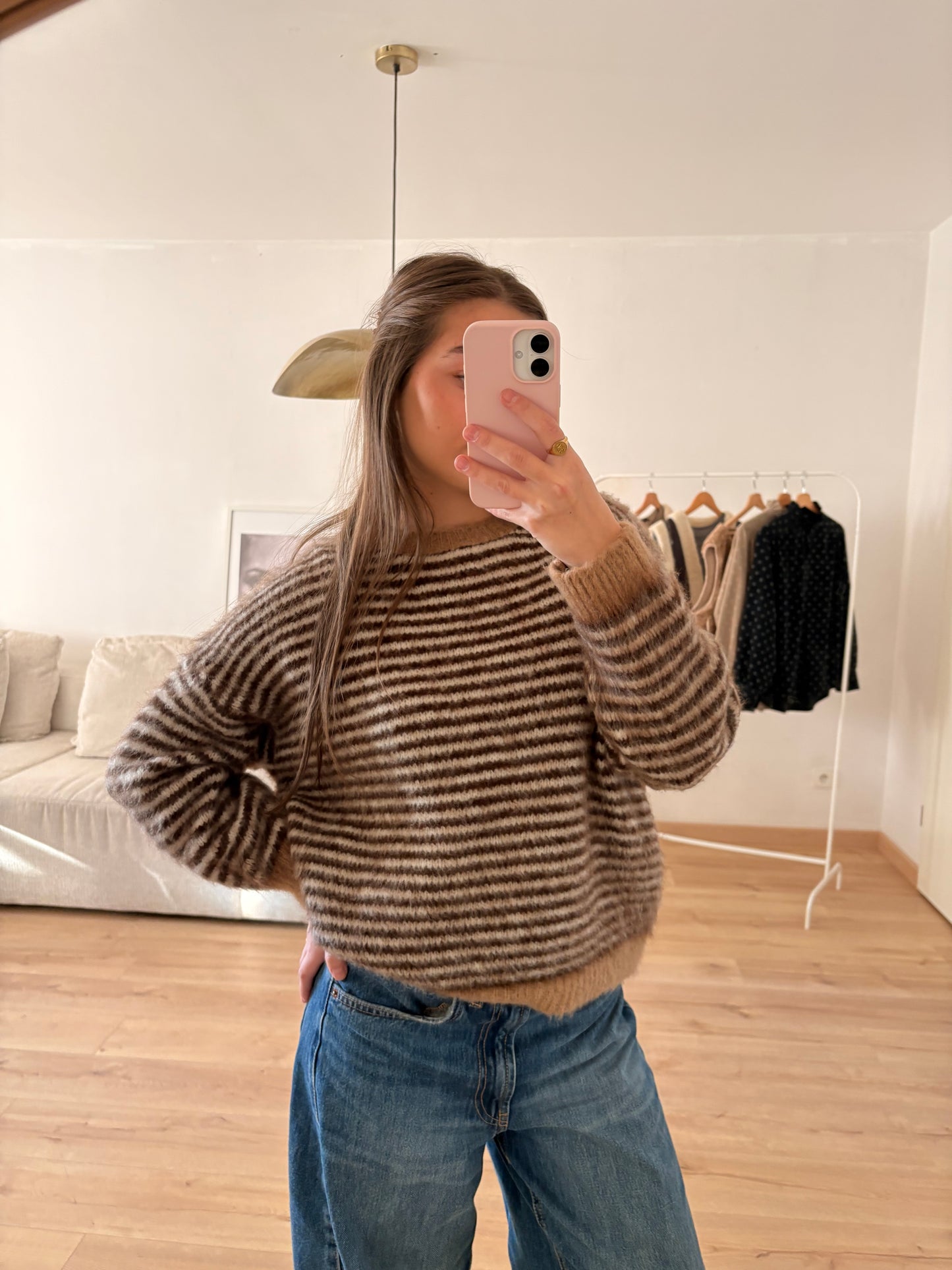 Pull Harry rayé chocolat au col beige