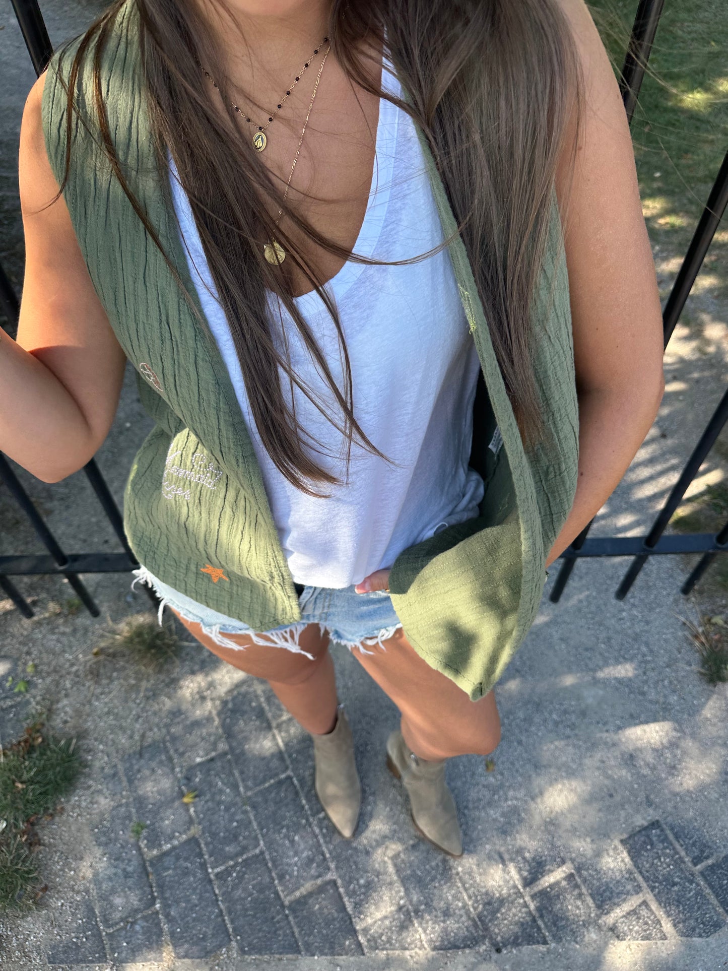 Gilet sans manche Jack broderies kaki
