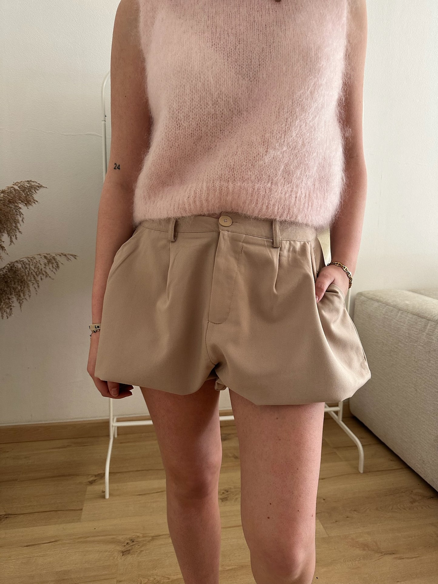 Short court Léandre effet boule beige